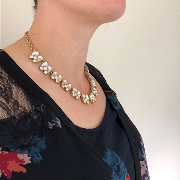 J CREW Gold Tone Chain, Cut Crystal Necklace - Picture 7 of 8